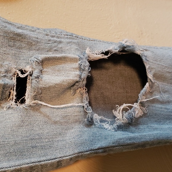 GUC Free People Distressed Jeans, Size 26 - Picture 6 of 9